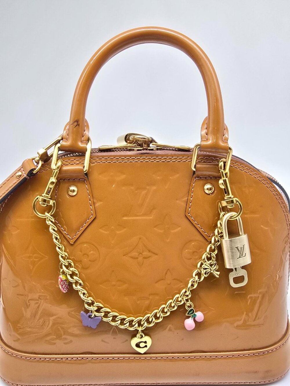 Authentic Louis Vuitton Gold Padlock with Unbranded Decorative Bag Chain / Charm - Picture 2 of 14